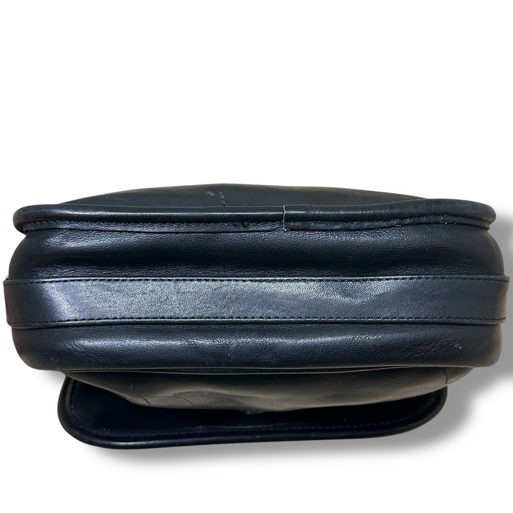 Coach Vintage Tailored Pouch #4110 Black Leather Flap Crossbody Purse 0440-936 - Picture 10 of 16